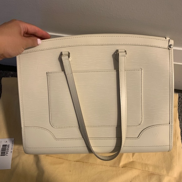 Authentic Louis Vuitton Madeline GM White Epi Leather Tote Bag - Picture 7 of 11